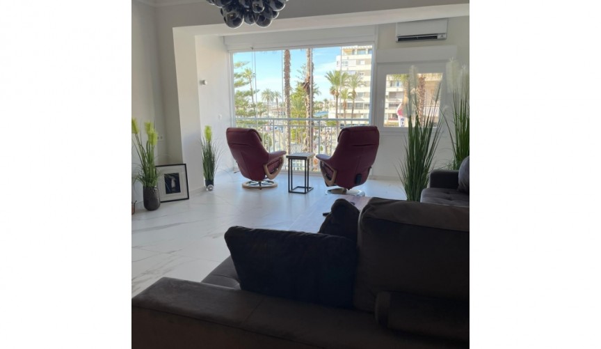 Resale - Apartment -
Torrevieja - Costa Blanca