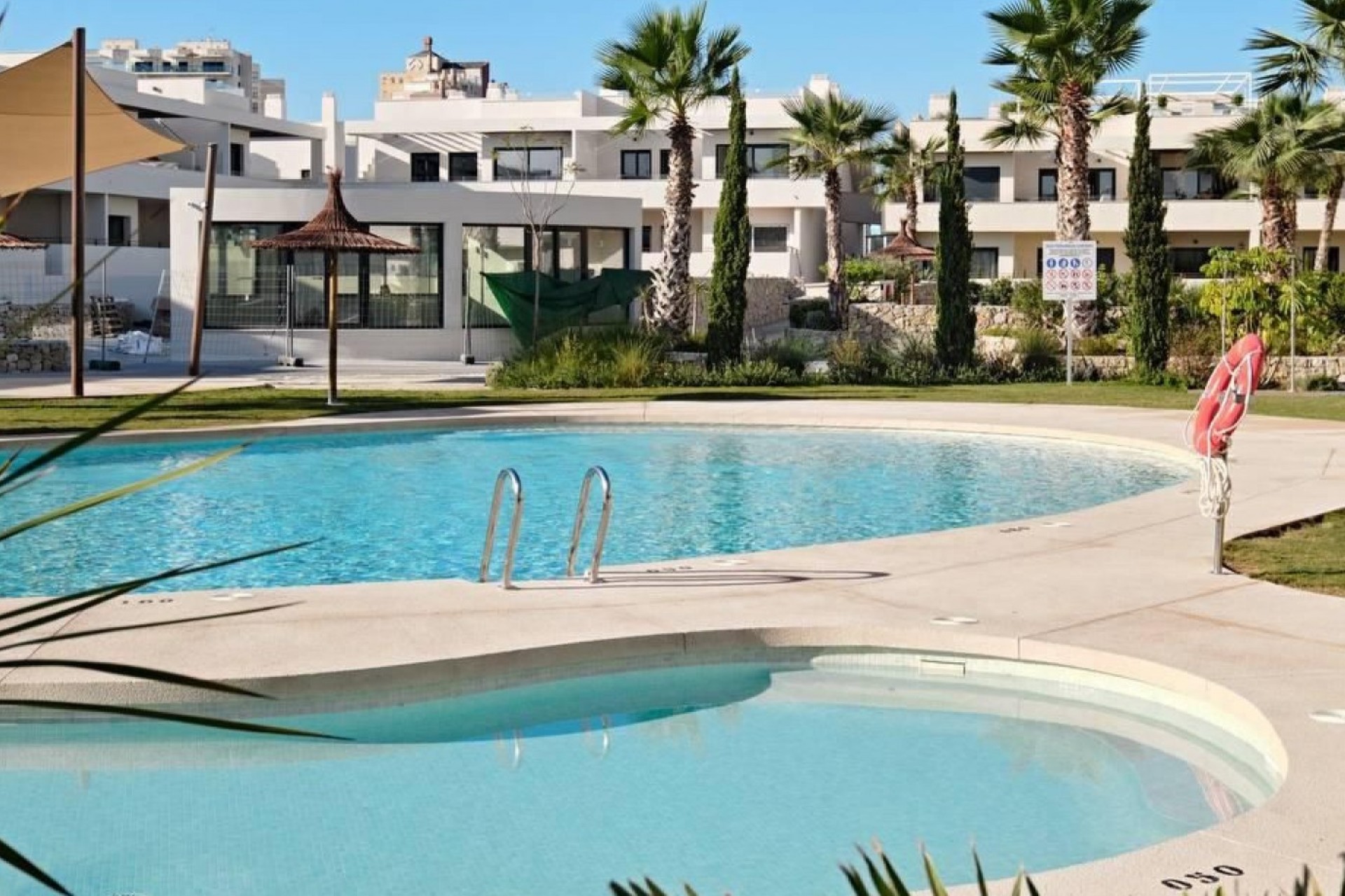 Resale - Apartment -
Torrevieja - Costa Blanca