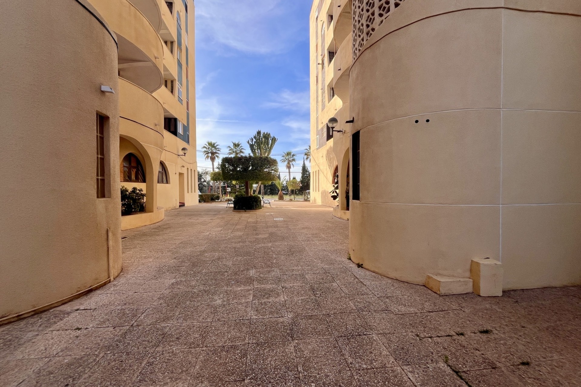 Resale - Apartment -
Torrevieja - Costa Blanca