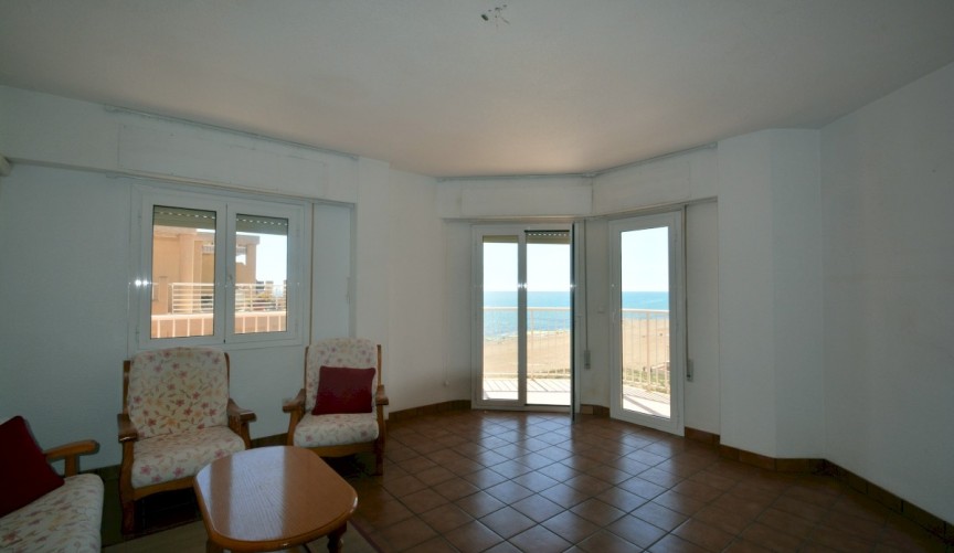 Resale - Apartment -
Torrevieja - Costa Blanca