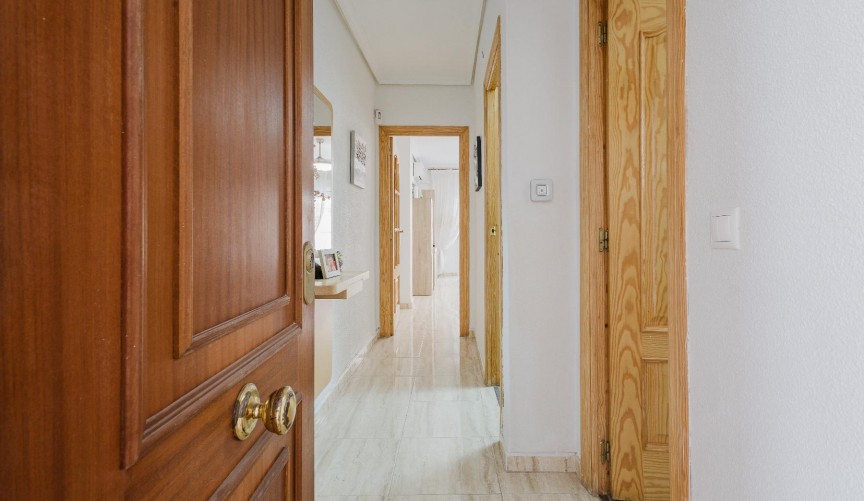 Resale - Apartment -
Torrevieja - Costa Blanca