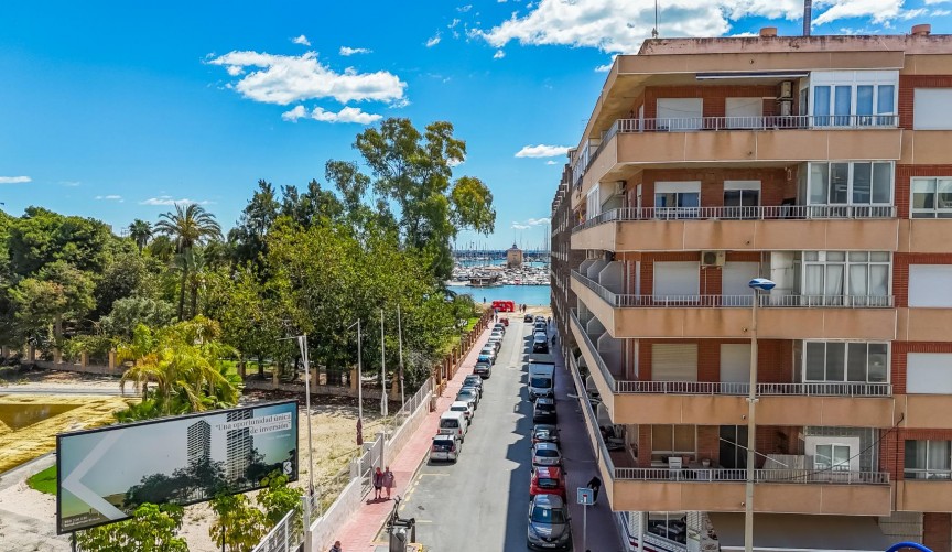 Resale - Apartment -
Torrevieja - Costa Blanca