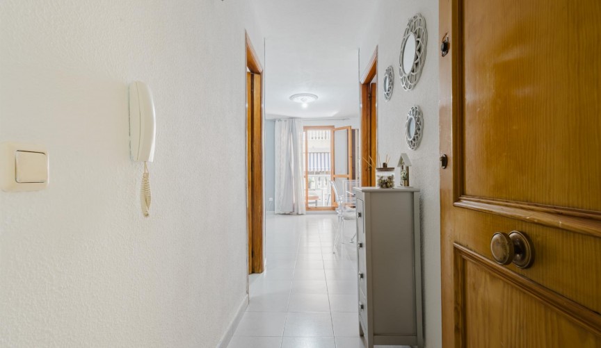 Resale - Apartment -
Torrevieja - Costa Blanca