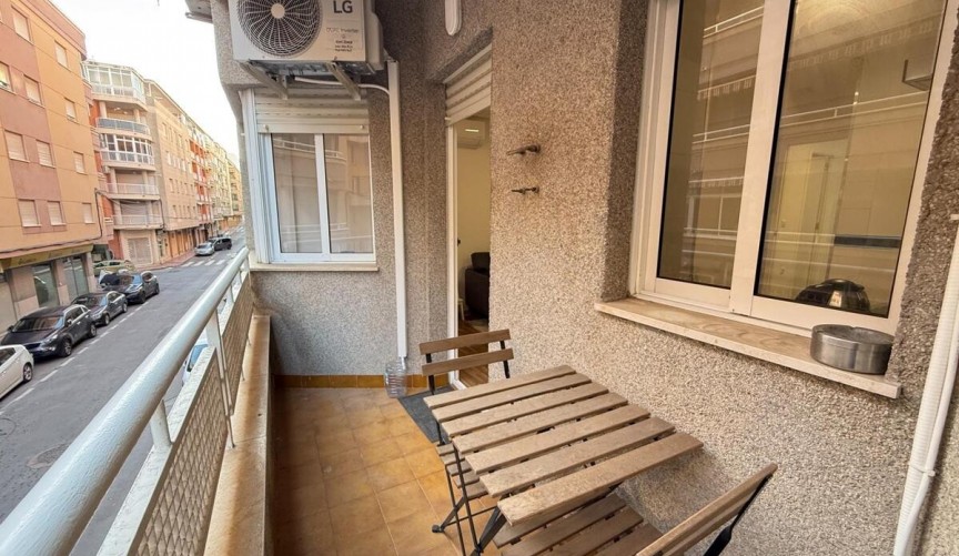 Resale - Apartment -
Torrevieja - Costa Blanca