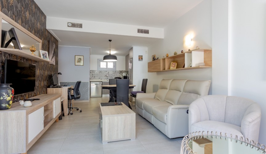 Resale - Apartment -
Torrevieja - Costa Blanca