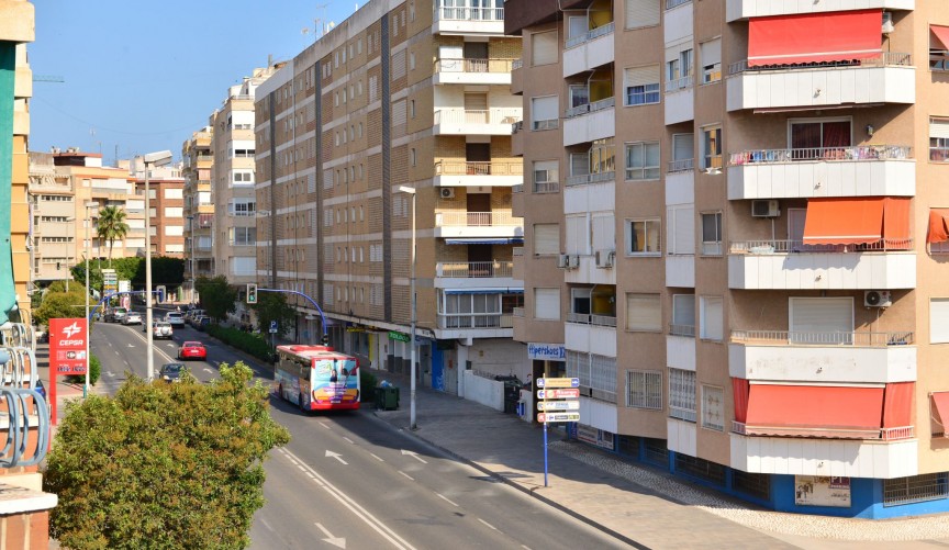 Resale - Apartment -
Torrevieja - Costa Blanca