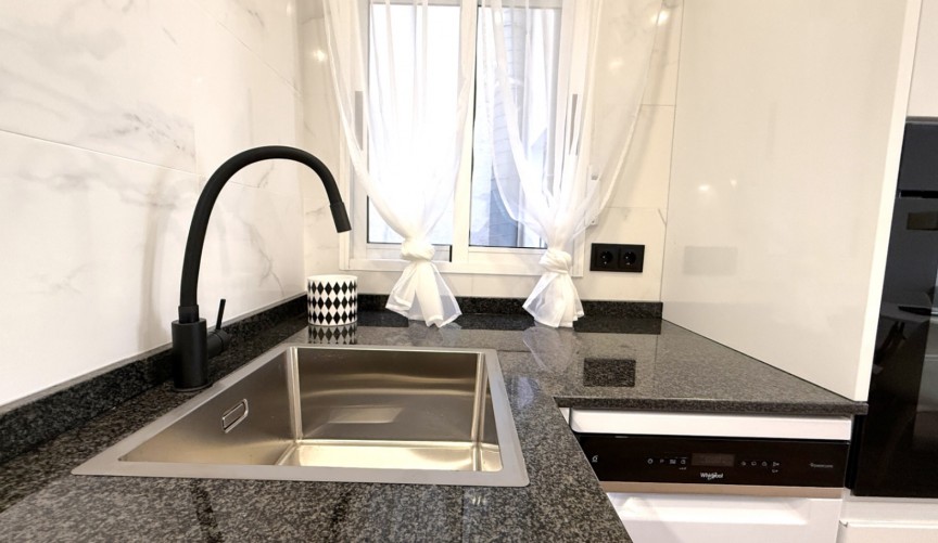 Resale - Apartment -
Torrevieja - Costa Blanca