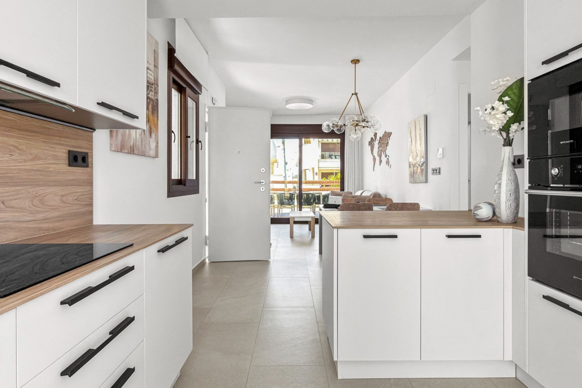 Resale - Apartment -
Torrevieja - Costa Blanca