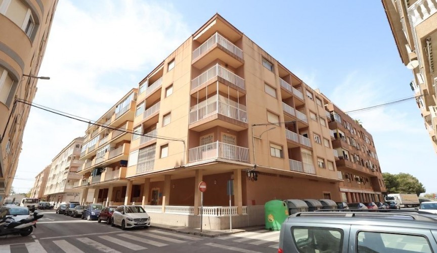 Resale - Apartment -
Torrevieja - Costa Blanca