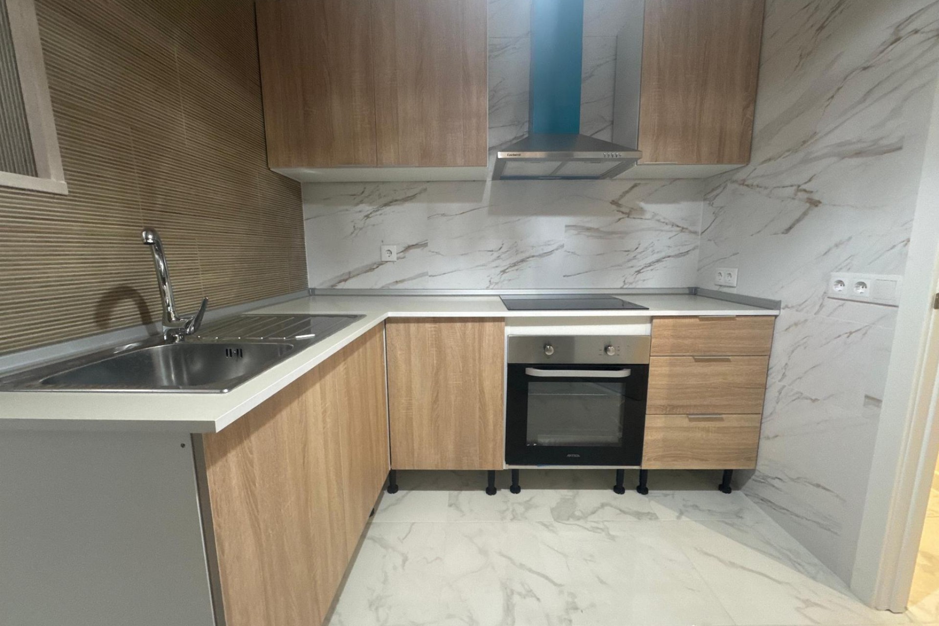 Resale - Apartment -
Torrevieja - Costa Blanca