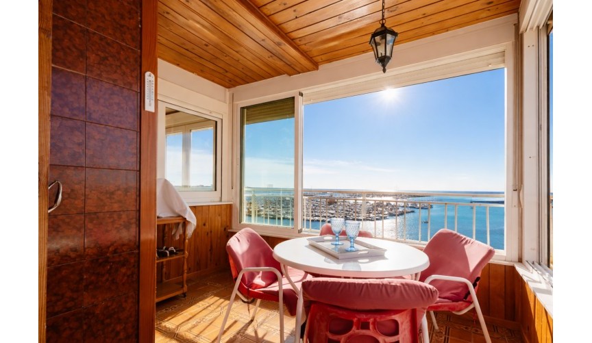 Resale - Apartment -
Torrevieja - Costa Blanca