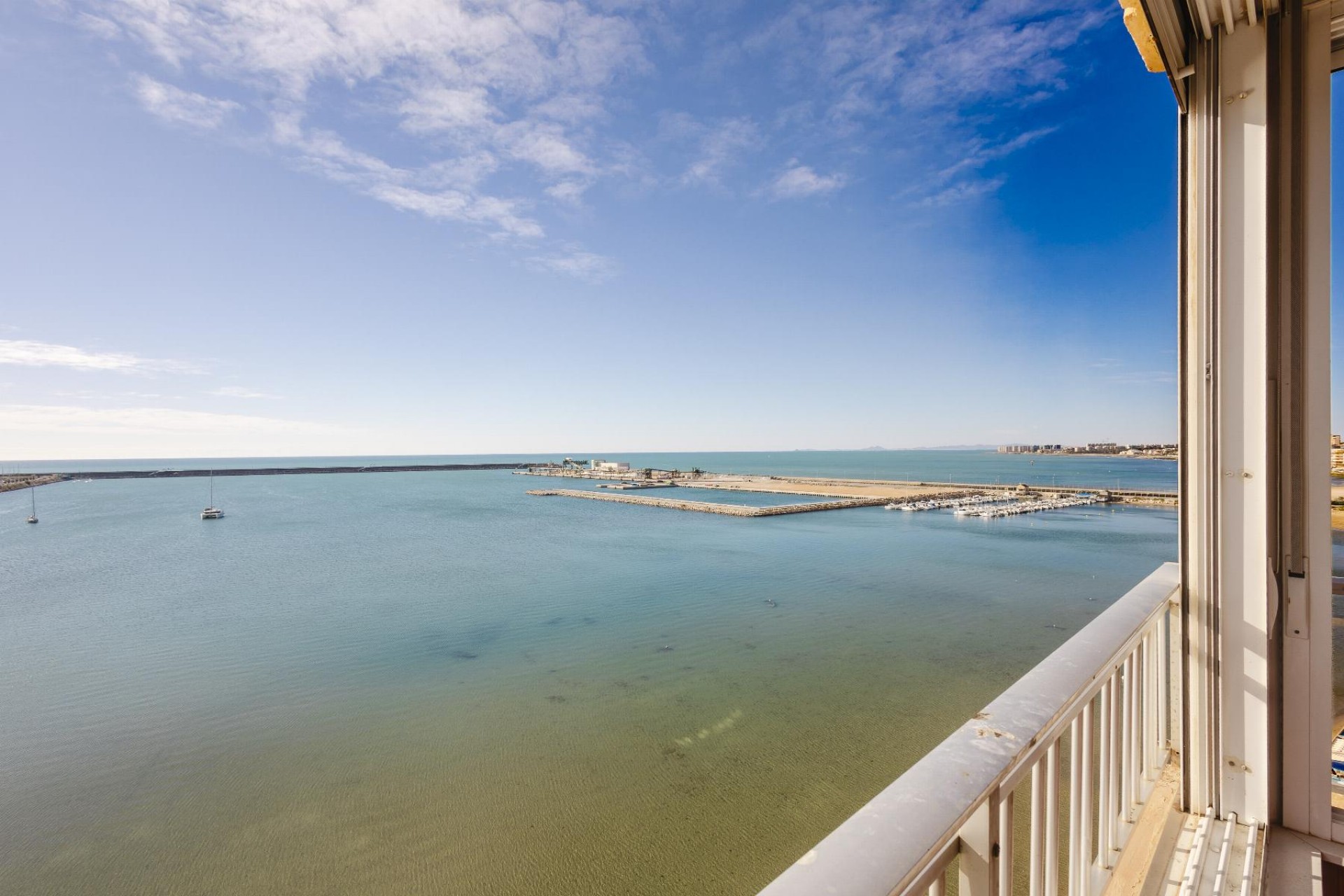 Resale - Apartment -
Torrevieja - Costa Blanca