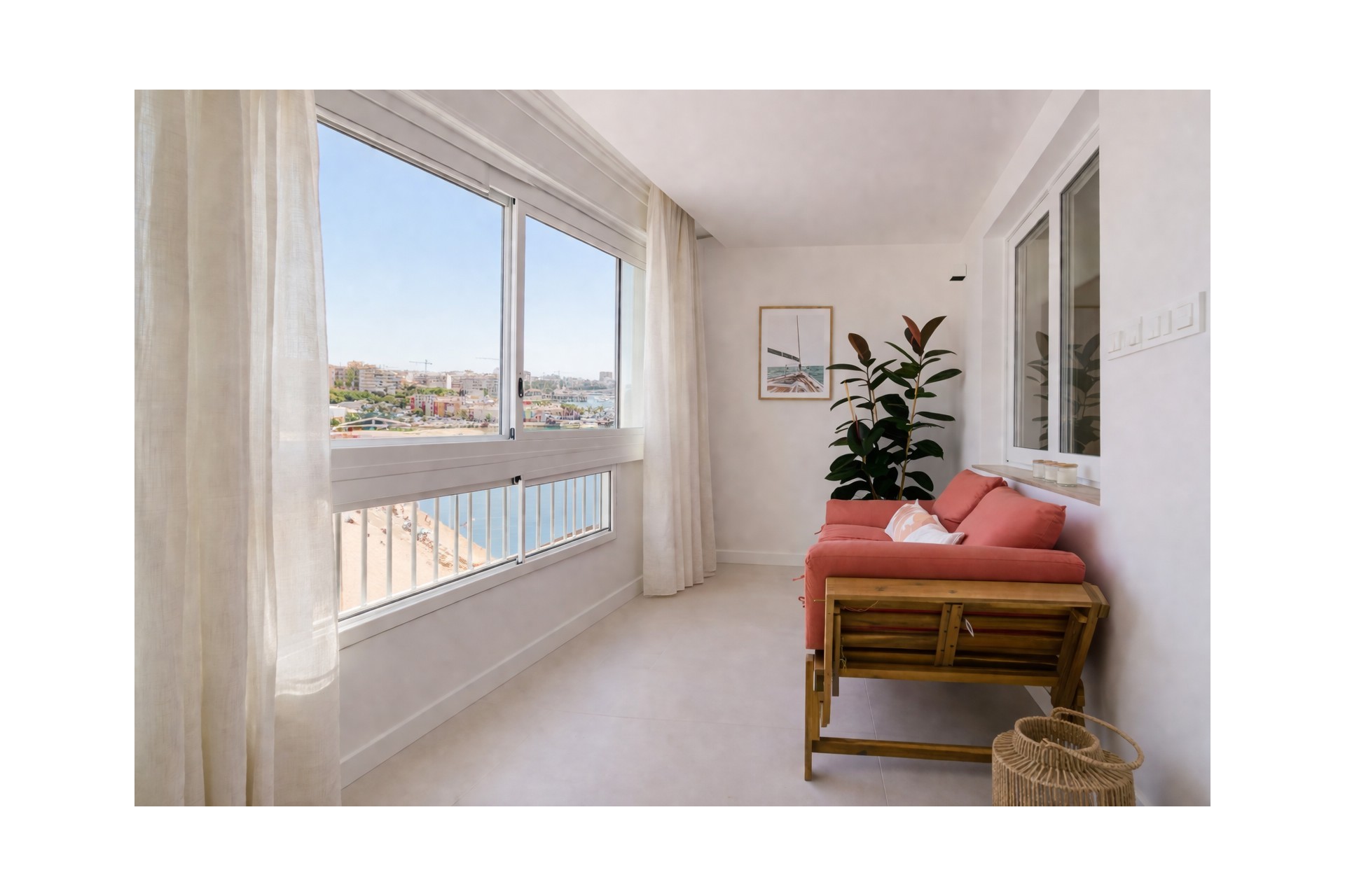 Resale - Apartment -
Torrevieja - Costa Blanca