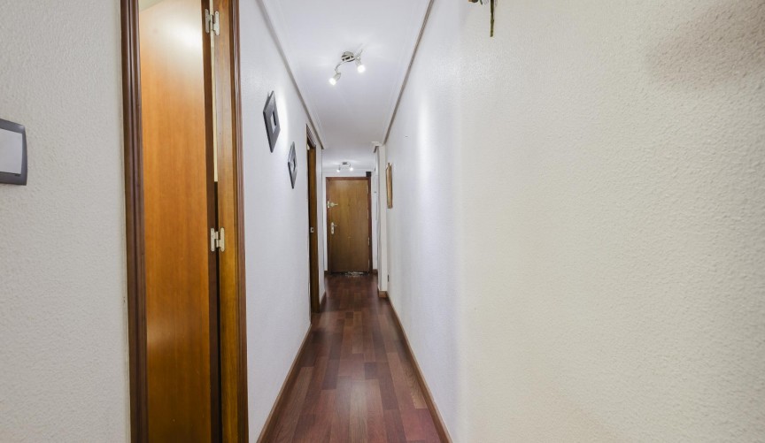 Resale - Apartment -
Torrevieja - Costa Blanca