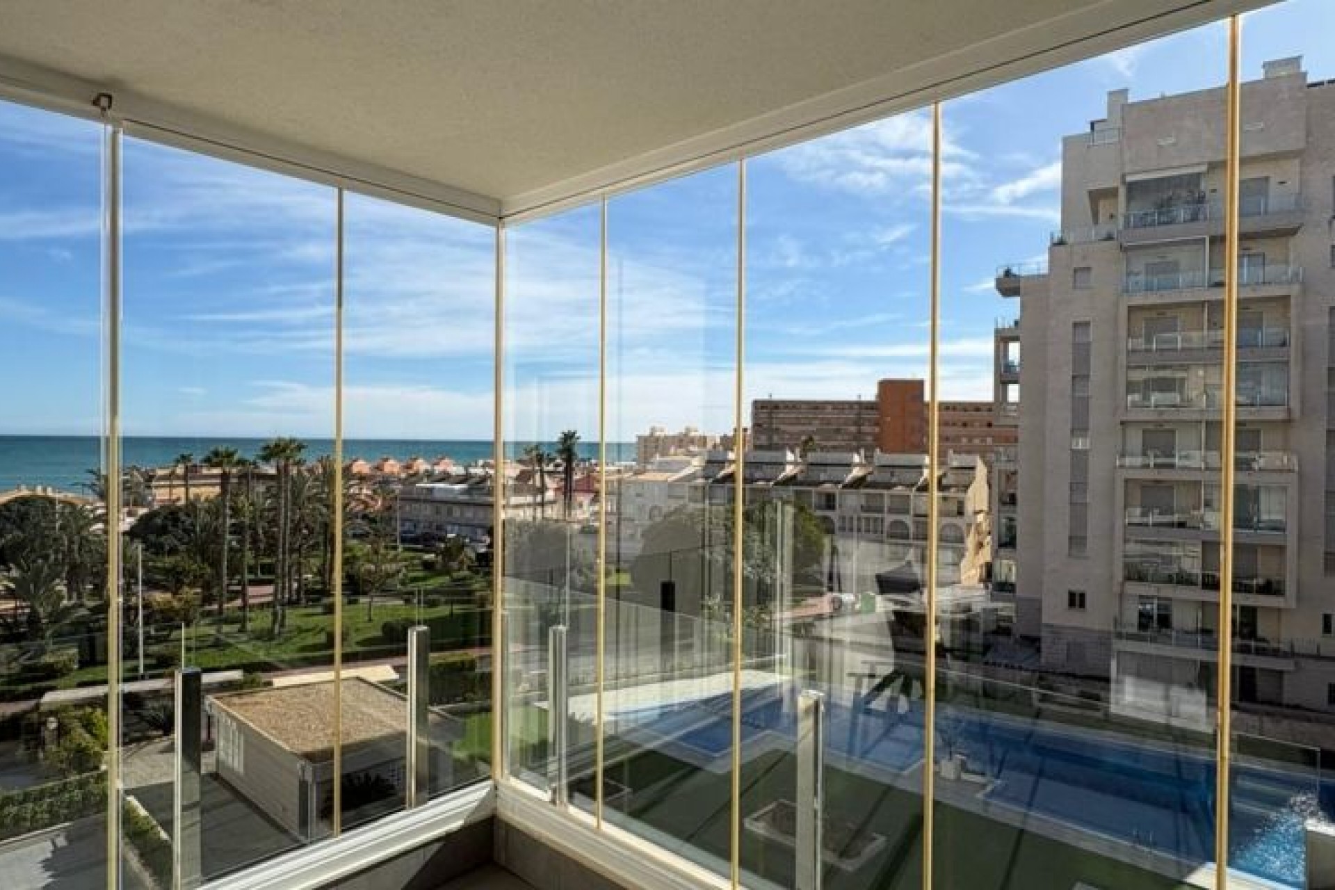 Resale - Apartment -
Torrevieja - Costa Blanca