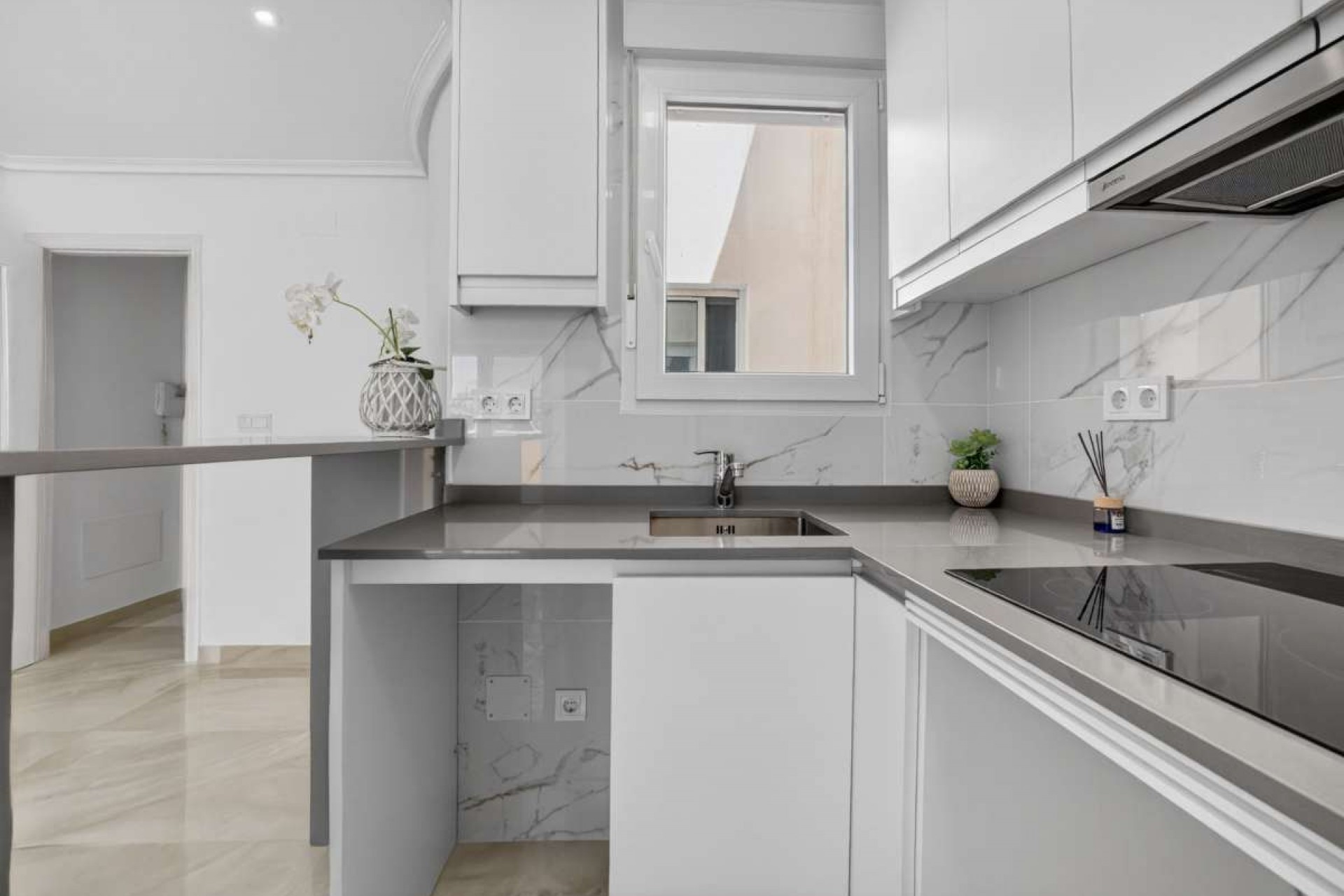 Resale - Apartment -
Torrevieja - Costa Blanca