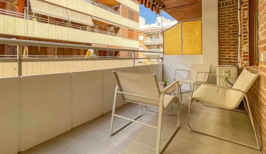 Resale - Apartment -
Torrevieja - Costa Blanca