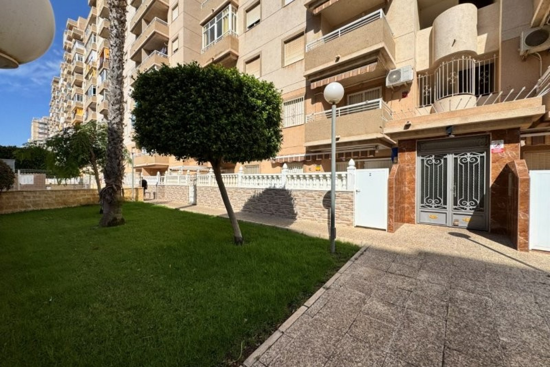 Resale - Apartment -
Torrevieja - Costa Blanca