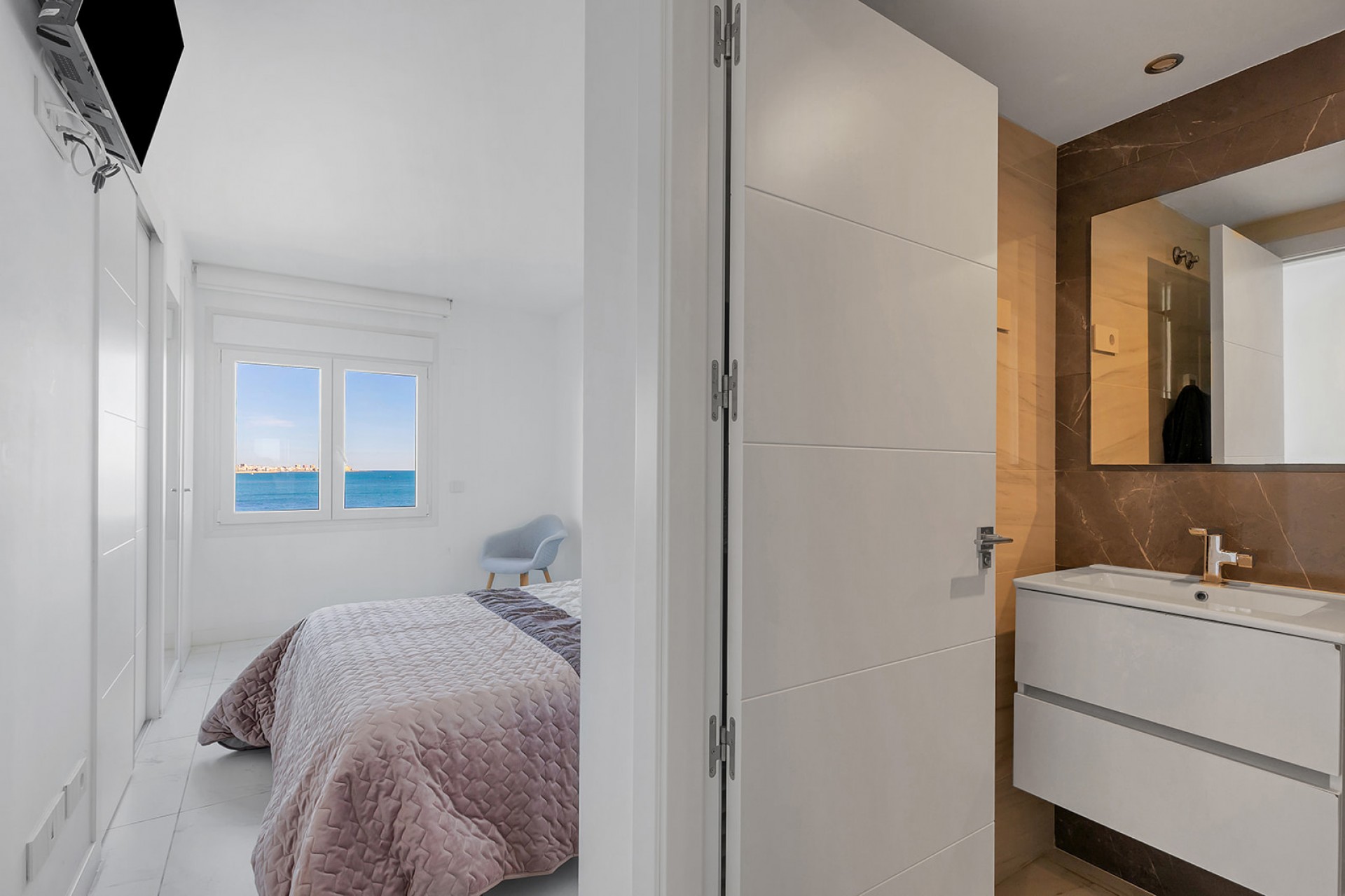 Resale - Apartment -
Torrevieja - Costa Blanca