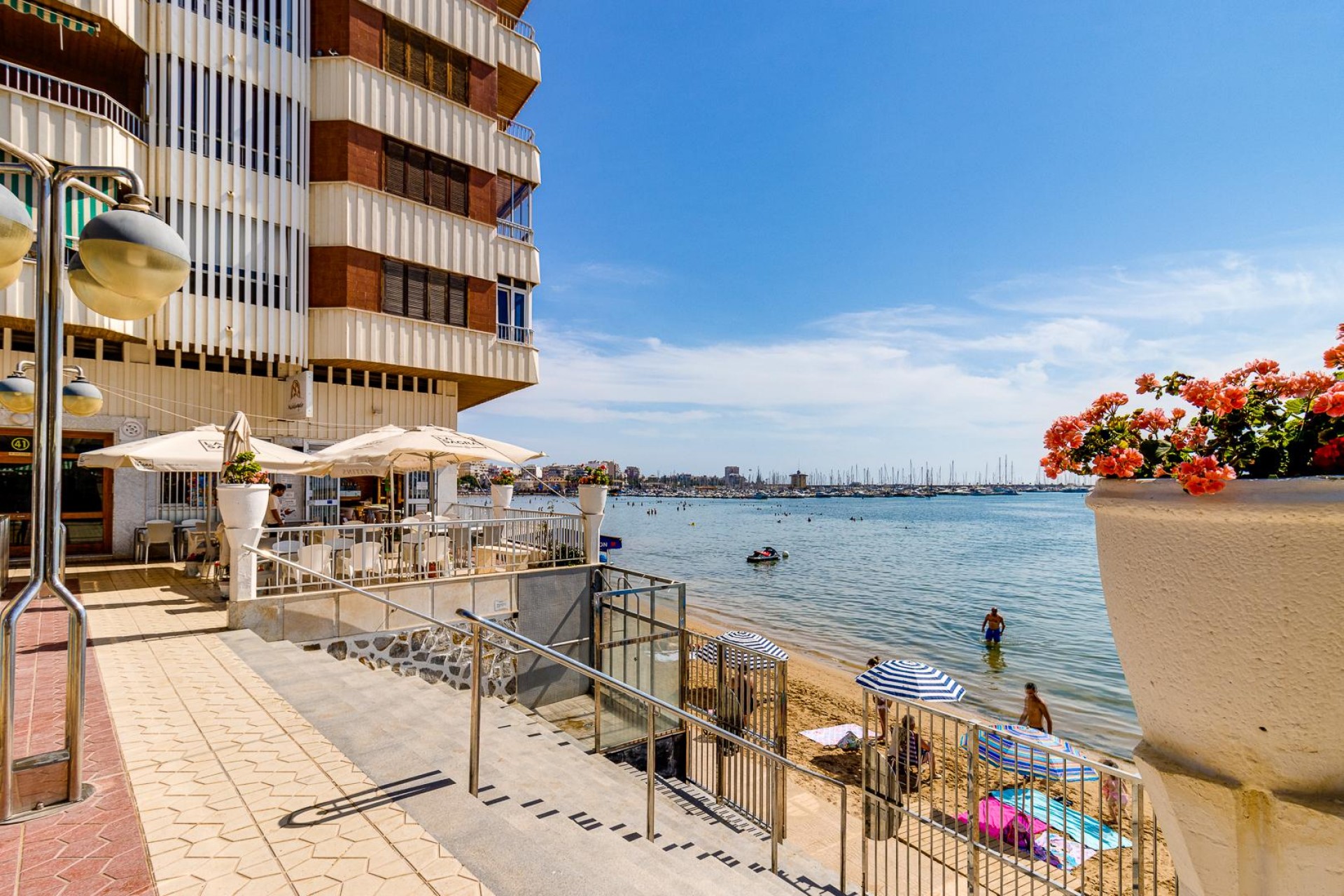 Resale - Apartment -
Torrevieja - Costa Blanca