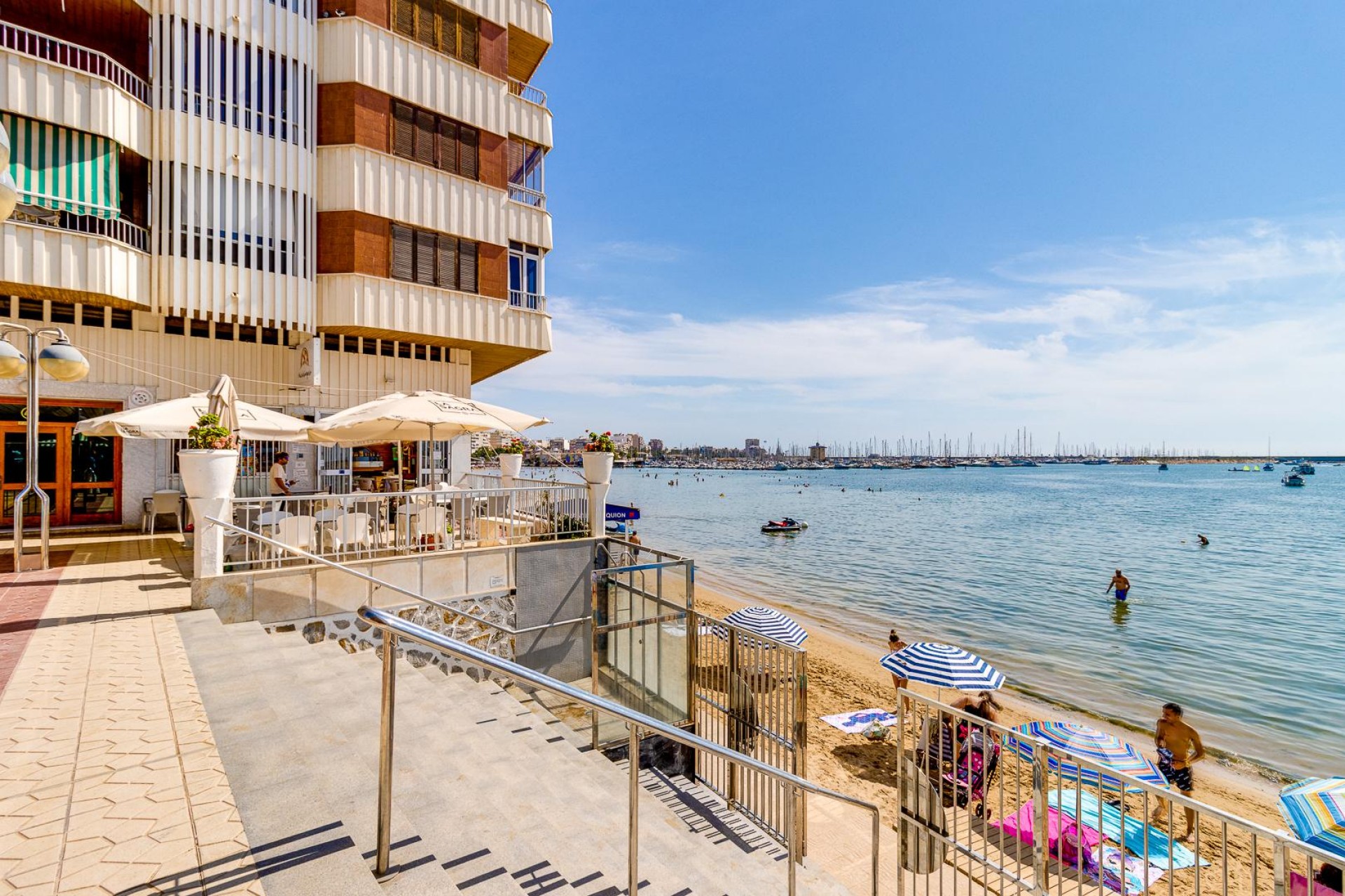 Resale - Apartment -
Torrevieja - Costa Blanca