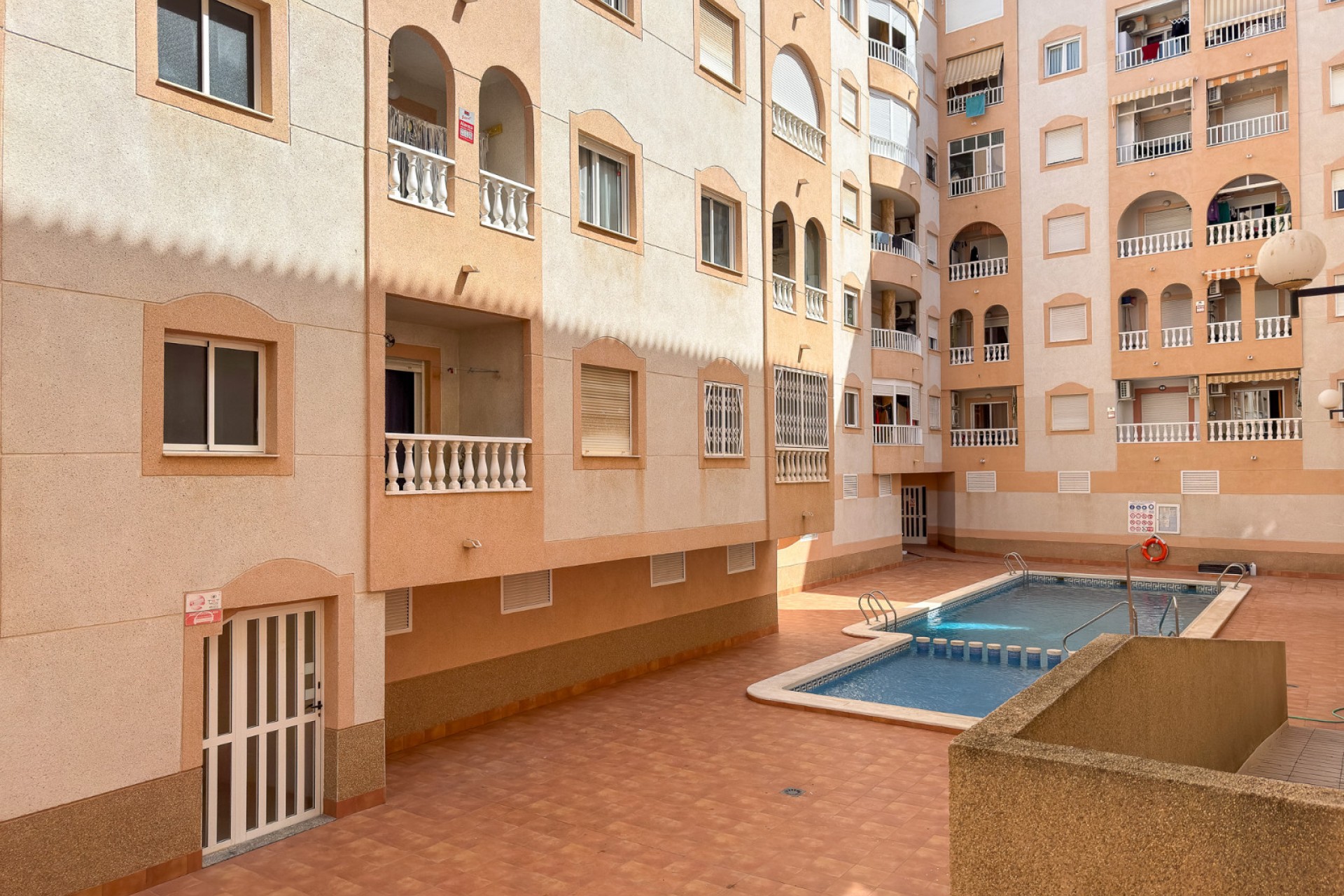 Resale - Apartment -
Torrevieja - Costa Blanca
