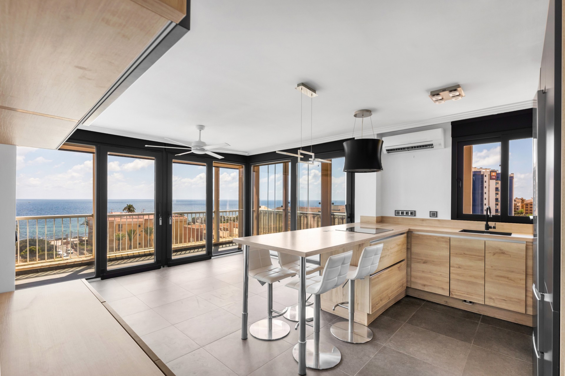 Resale - Apartment -
Torrevieja - Costa Blanca