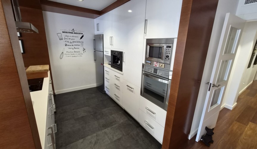 Resale - Apartment -
Torrevieja - Costa Blanca