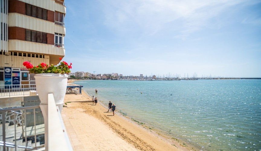 Resale - Apartment -
Torrevieja - Costa Blanca