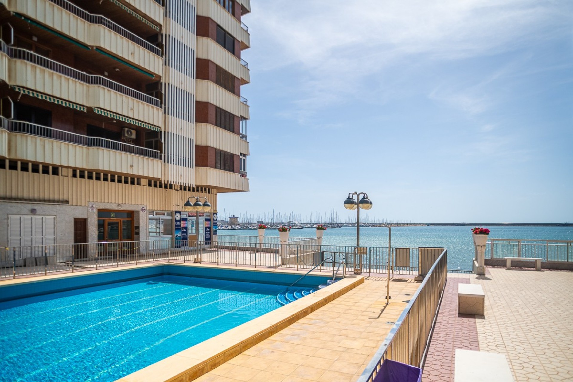 Resale - Apartment -
Torrevieja - Costa Blanca