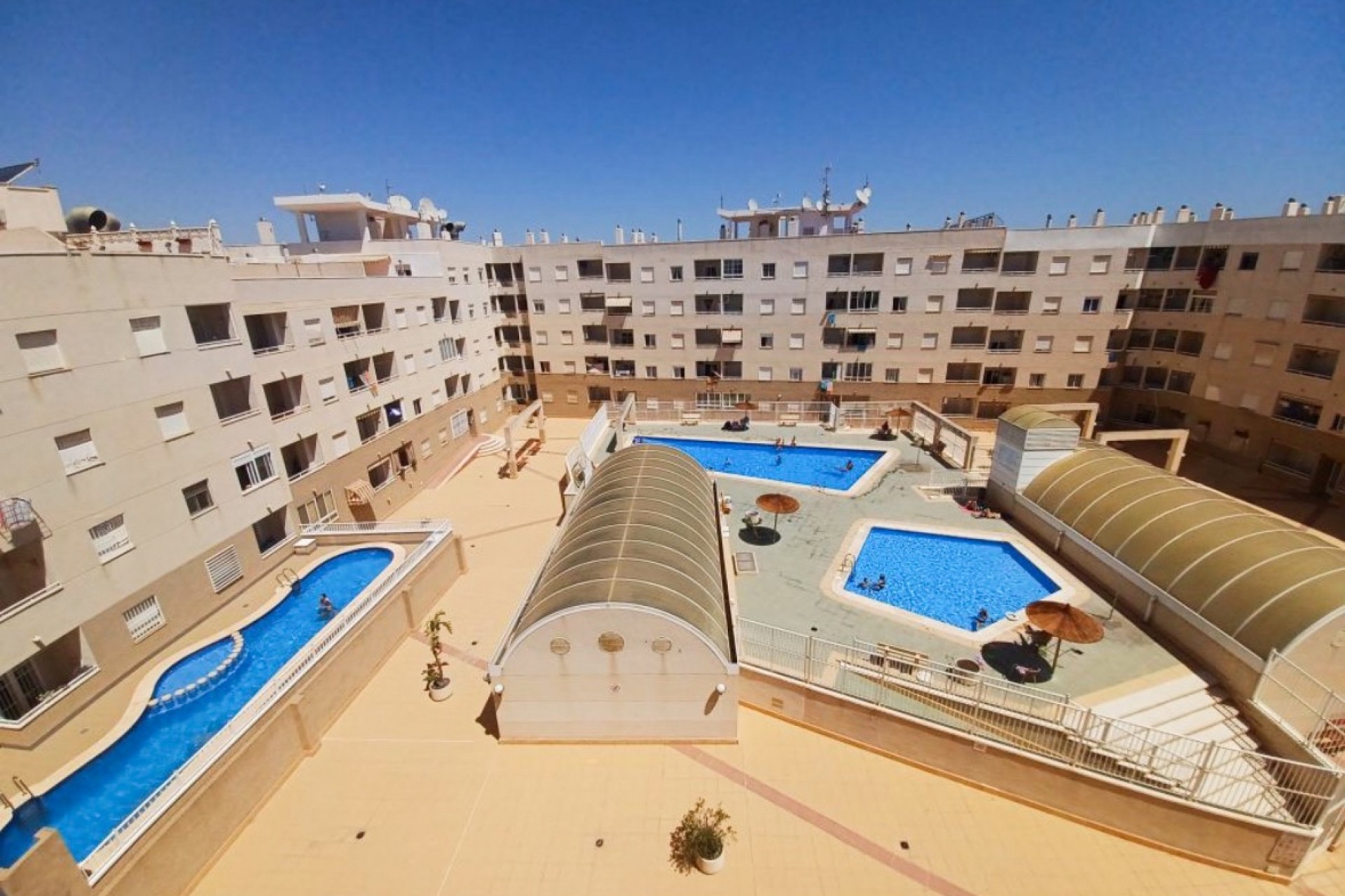 Resale - Apartment -
Torrevieja - Costa Blanca