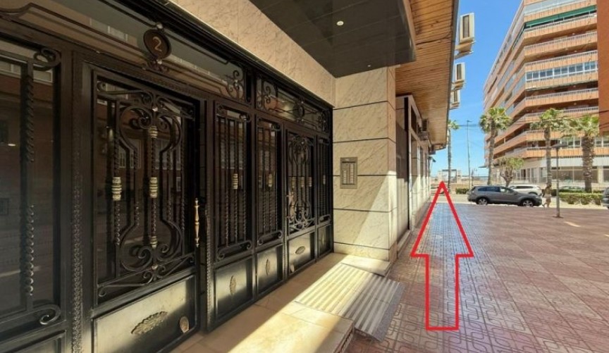 Resale - Apartment -
Torrevieja - Costa Blanca