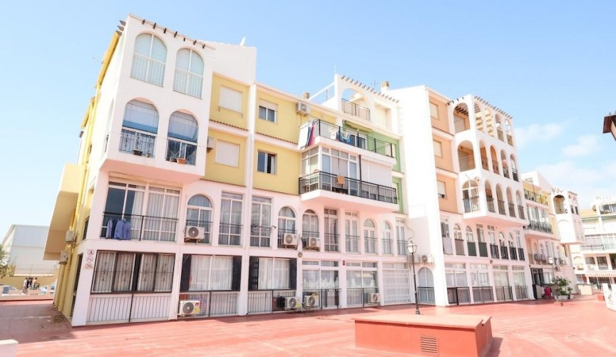 Resale - Apartment -
Torrevieja - Costa Blanca