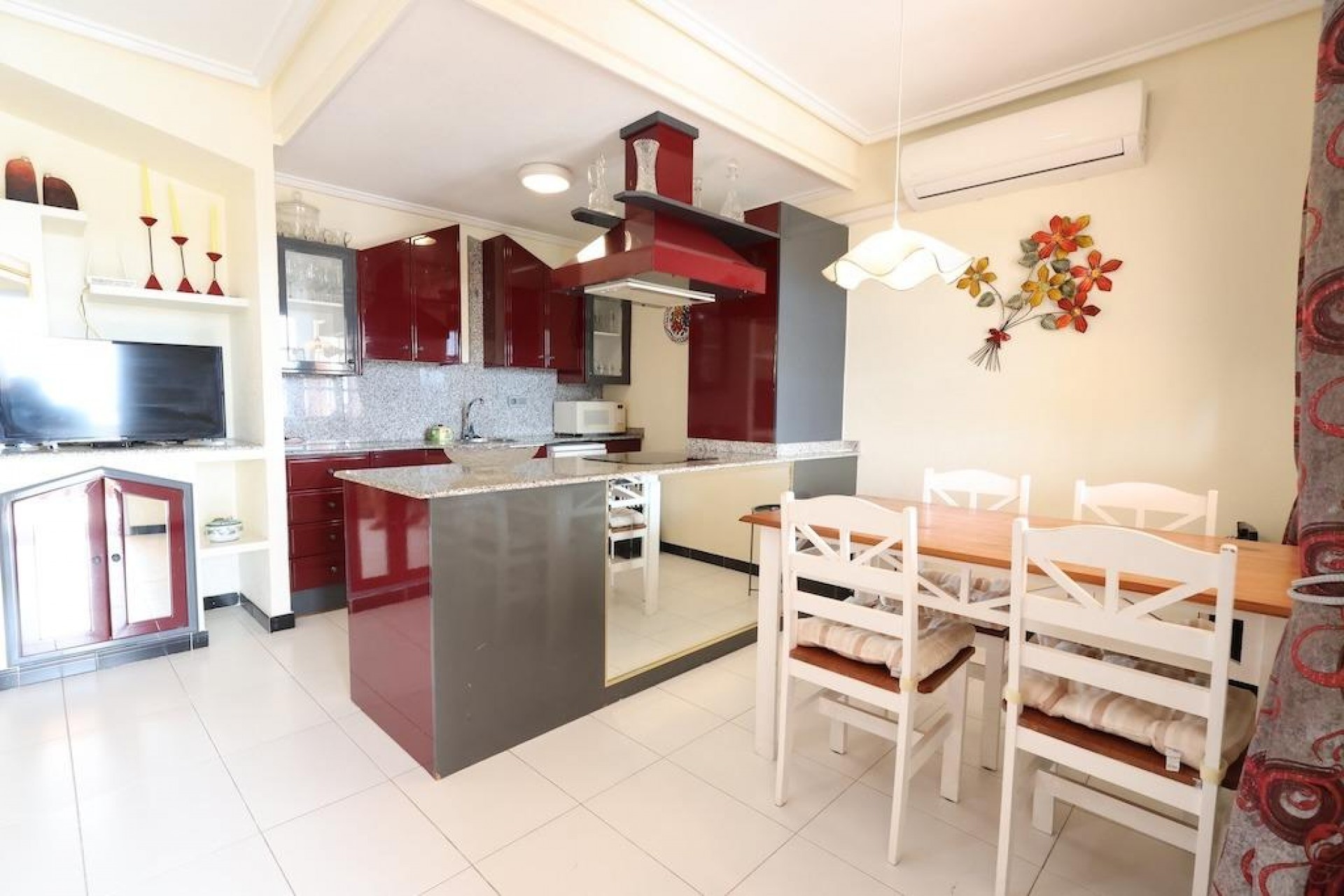 Resale - Apartment -
Torrevieja - Costa Blanca