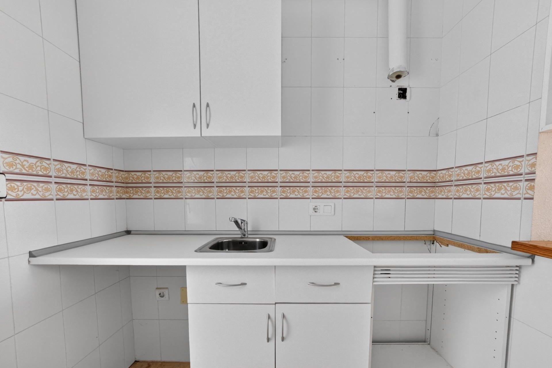 Resale - Apartment -
Torrevieja - El Limonar