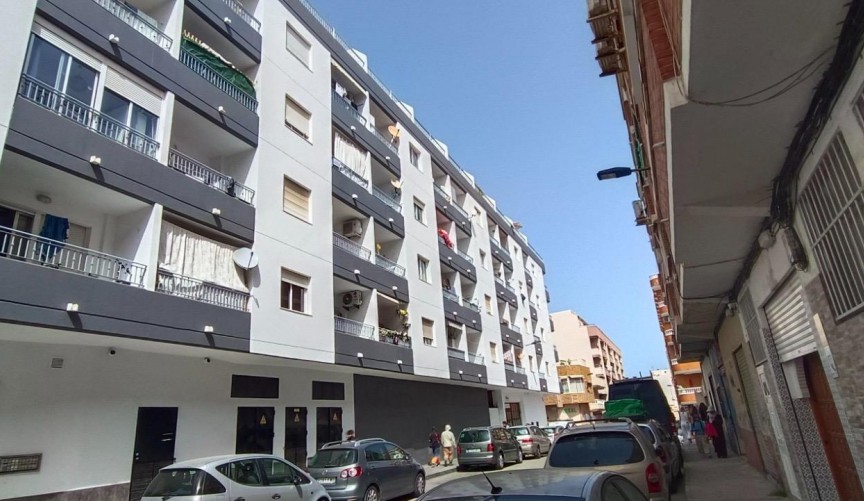 Resale - Apartment -
Torrevieja - El Molino