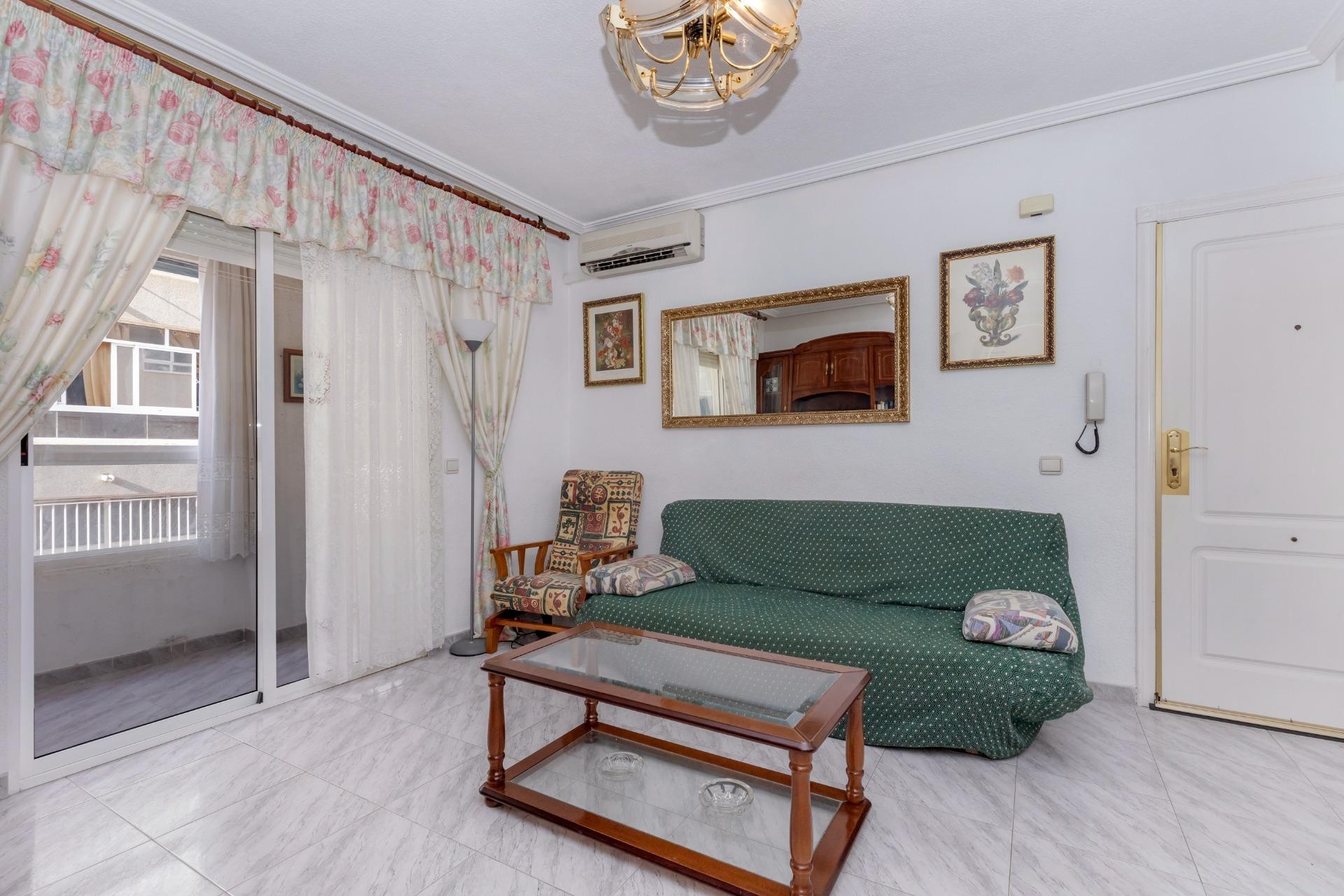 Resale - Apartment -
Torrevieja - Estacion De Autobuses