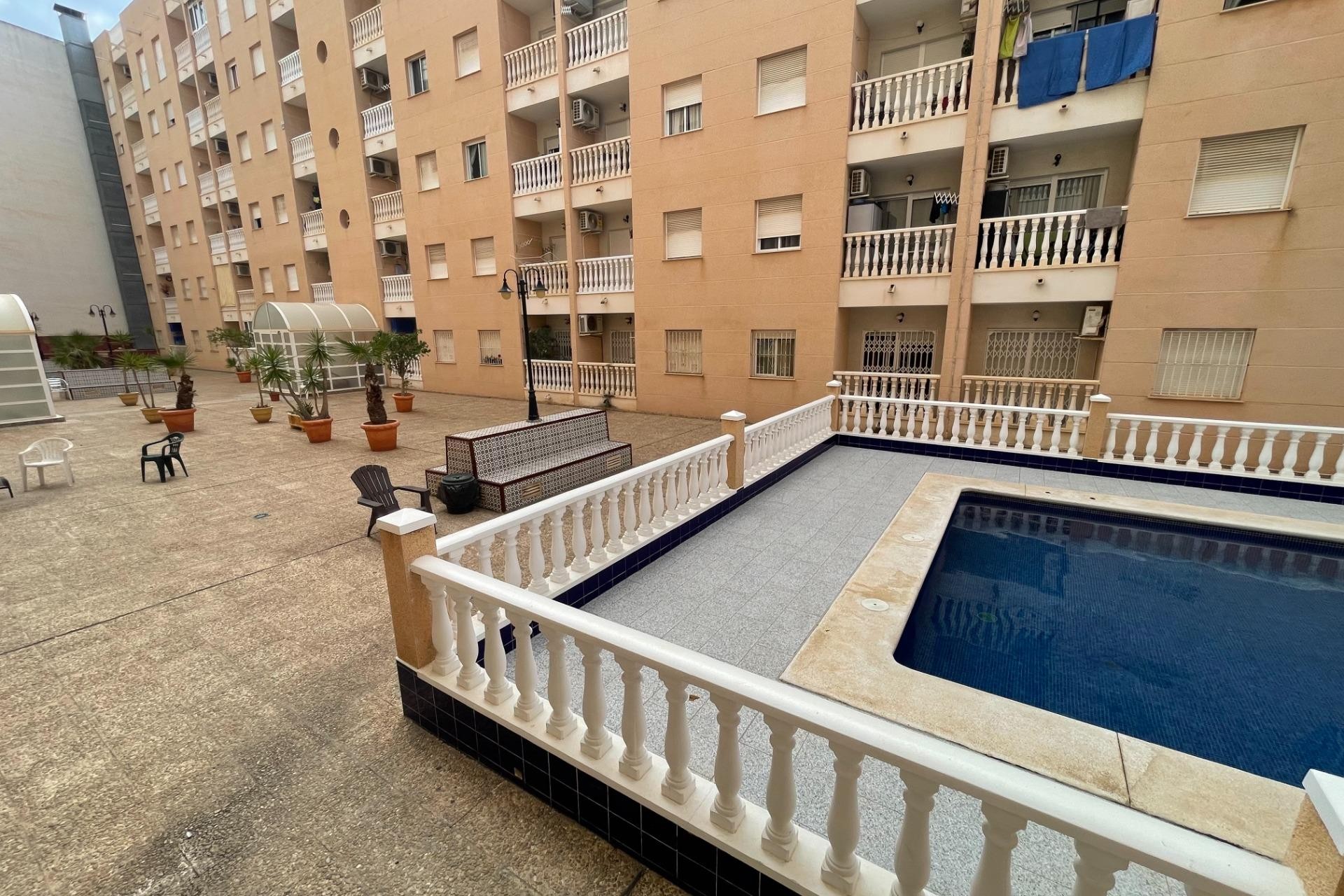 Resale - Apartment -
Torrevieja - Estacion De Autobuses