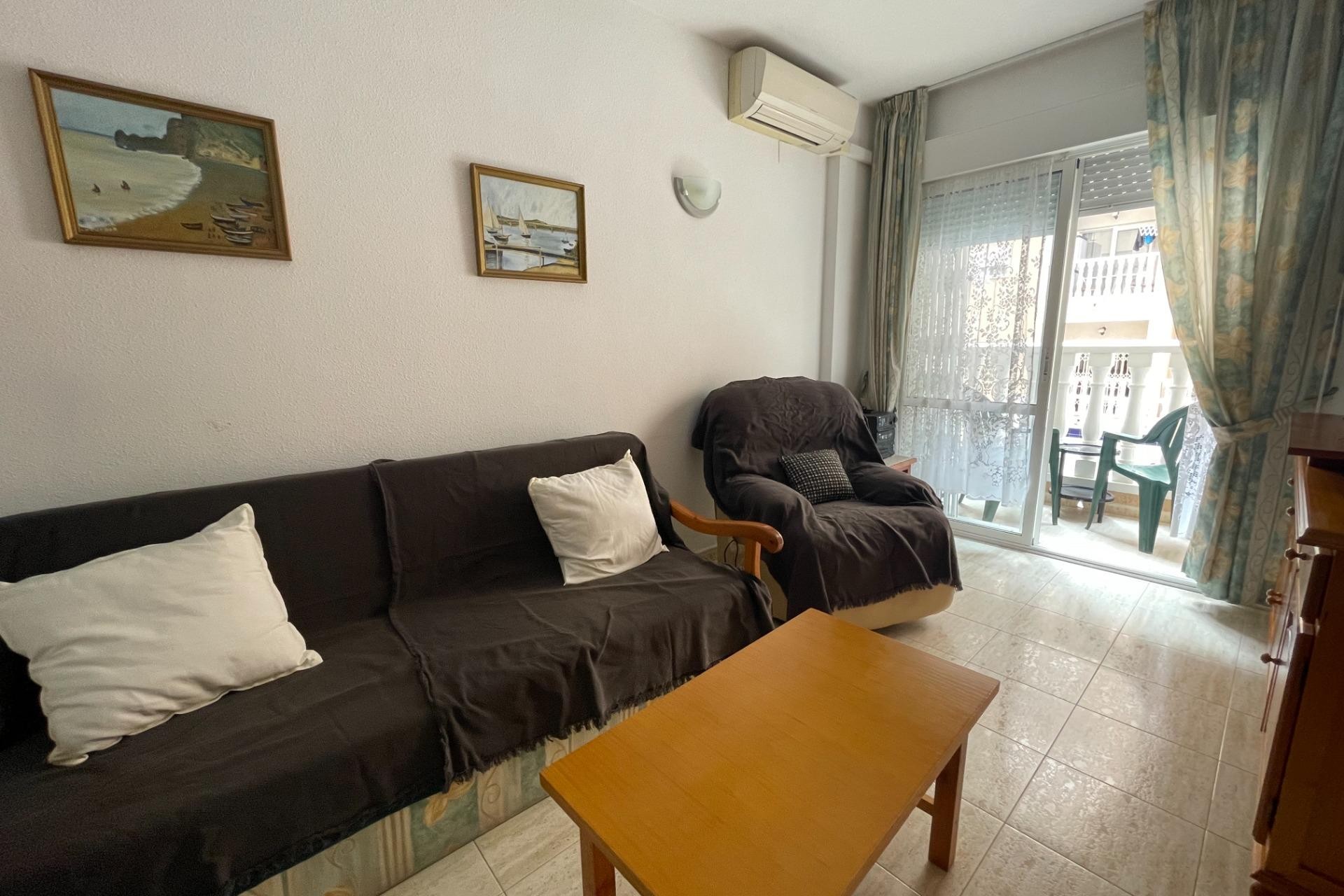 Resale - Apartment -
Torrevieja - Estacion De Autobuses