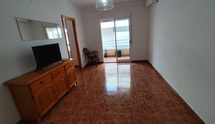 Resale - Apartment -
Torrevieja - Estacion De Autobuses