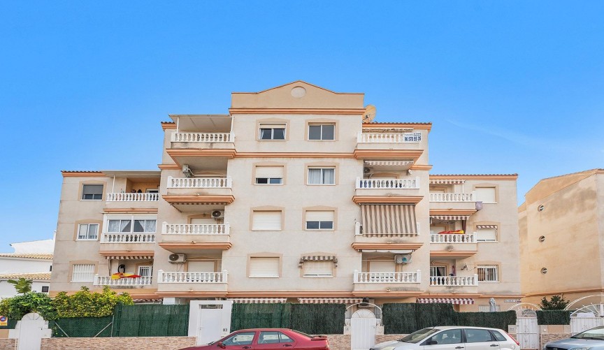 Resale - Apartment -
Torrevieja - Estacion De Autobuses