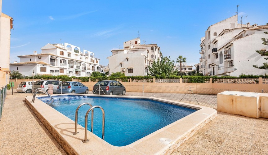 Resale - Apartment -
Torrevieja - Estacion De Autobuses