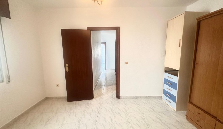 Resale - Apartment -
Torrevieja - Estacion De Autobuses