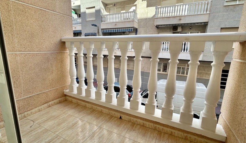 Resale - Apartment -
Torrevieja - Estacion De Autobuses