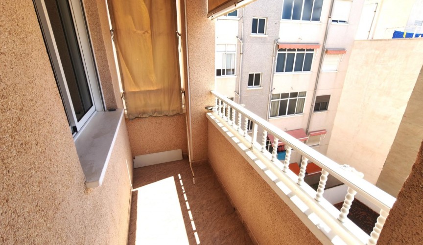 Resale - Apartment -
Torrevieja - Estacion De Autobuses