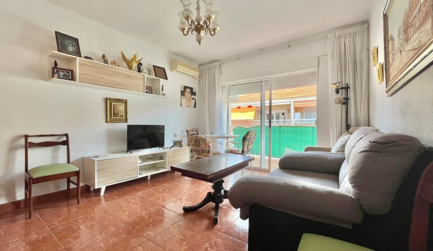Resale - Apartment -
Torrevieja - Estacion De Autobuses