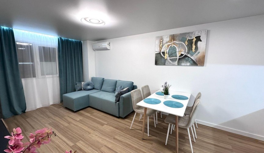 Resale - Apartment -
Torrevieja - Estacion De Autobuses