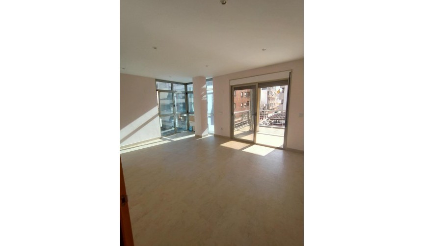 Resale - Apartment -
Torrevieja - Estacion De Autobuses