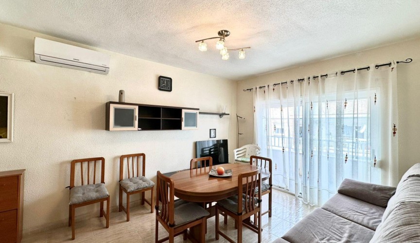 Resale - Apartment -
Torrevieja - Estacion De Autobuses