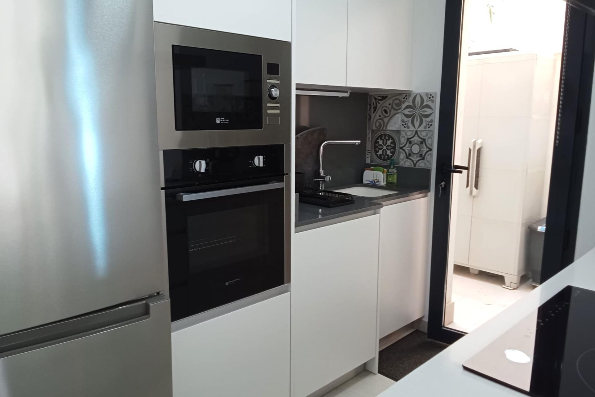 Resale - Apartment -
Torrevieja - Estacion De Autobuses